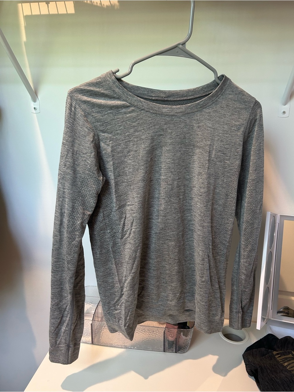 lululemon athletica Long Sleeve Crew - Heather Gray